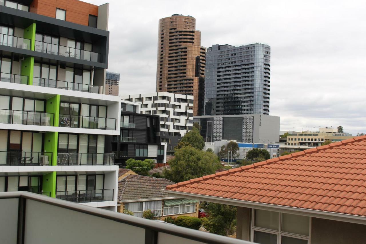 Poplar Box Hill Apartment Luaran gambar